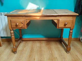 Pupitre madera antiguo