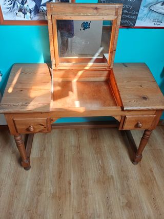 Pupitre madera antiguo