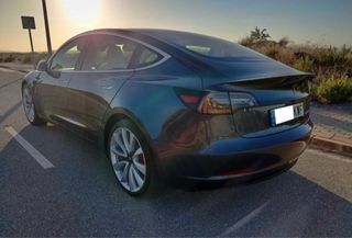 Tesla Model 3 Performance Autopilot