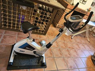 Bicicleta estática Rhonafitness F100 mínimo uso