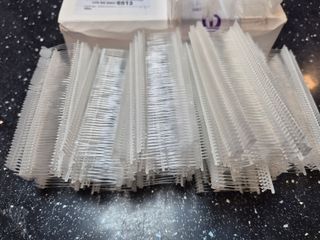 Sujetadores etiquetas ropa 25mm (Pokornys)