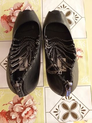 Zapatos Stradivarius negros - 37