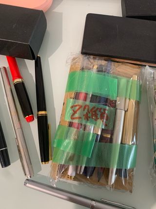 Lote plumas y bolígrafos de alta gama 14k