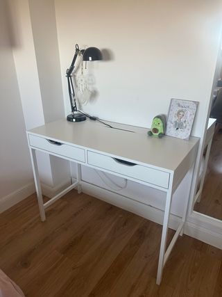 Escritorio blanco infantil - juvenil con silla