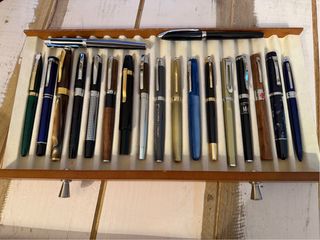 Colección de 57 plumas antiguas a estrenar.