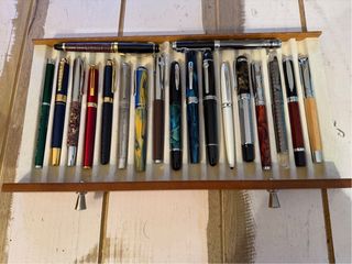 Colección de 57 plumas antiguas a estrenar.