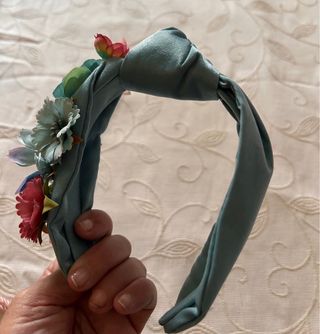Diadema y cinturón flores | tocado