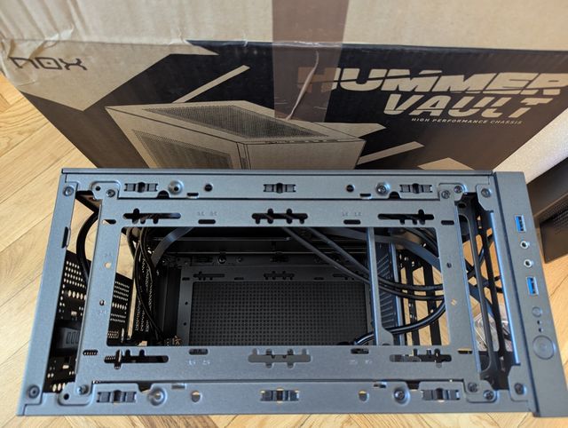 Nox Hummer Vault (SAMA IM01) - Caja PC