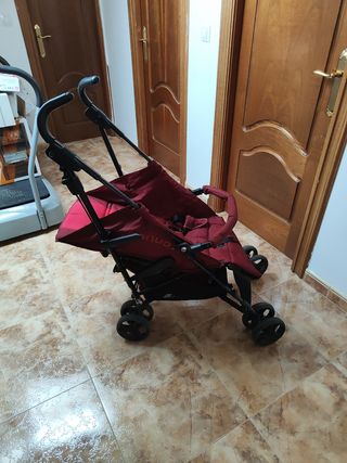 Silla paseo bebé roja marca Jane nanuq XL