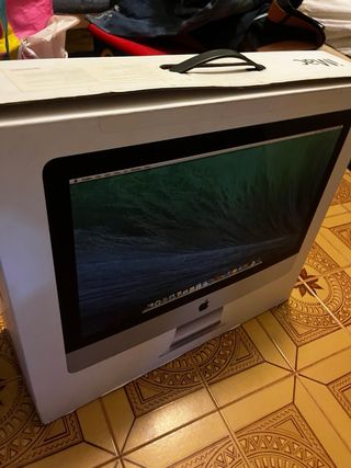 iMac 21.5" (2014) - 8GB RAM
