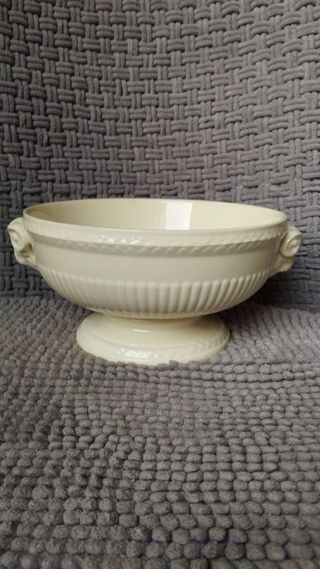 Centro mesa Wedgwood:Cabezas carnero