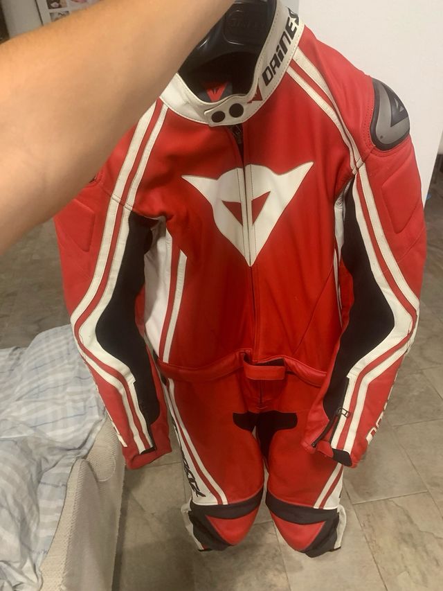 Mono piel Dainese rojo-blanco