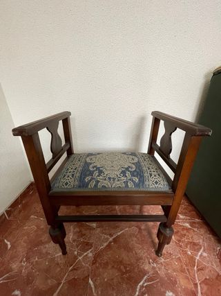 2 Banquetas madera antiguas