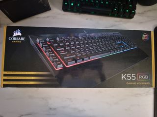 Teclado Corsair K55 RGB - Para juegos