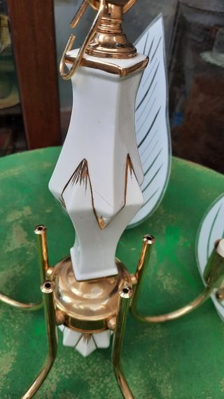 Lámpara techo hojas dorada