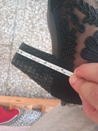 Botín elegante negro