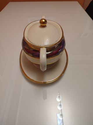 Sopera cerámica beige y dorada