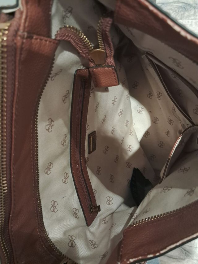 Bolso Guess marrón