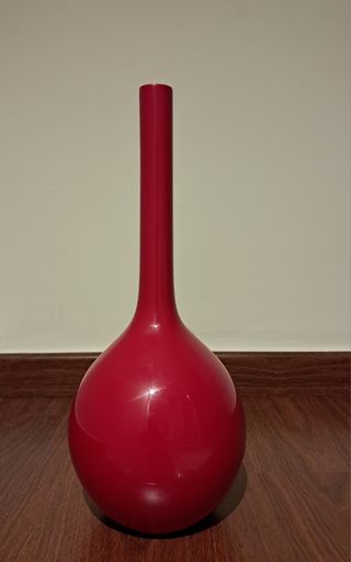 Jarrón rojo plástico