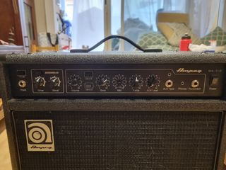 Ampeg BA-112: Amplificador Bajo 75W