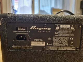 Ampeg BA-112: Amplificador Bajo 75W