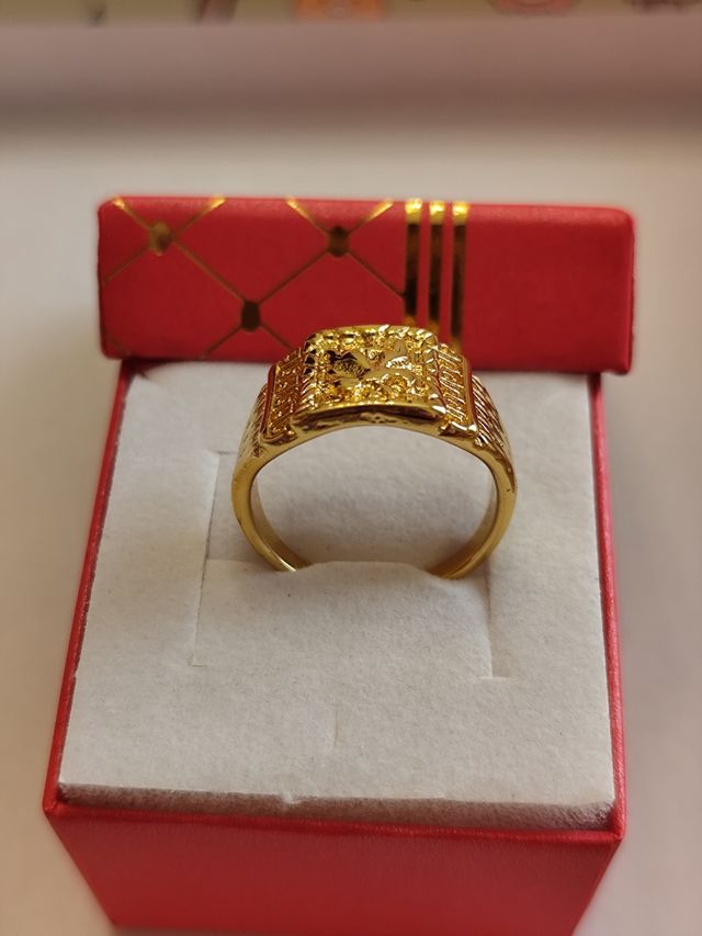 Anel em ouro 18k.eliminado n. 21