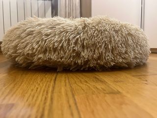 Cama para mascotas beige