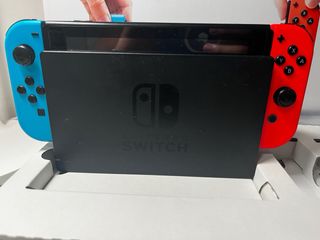 Nintendo Switch - Consola