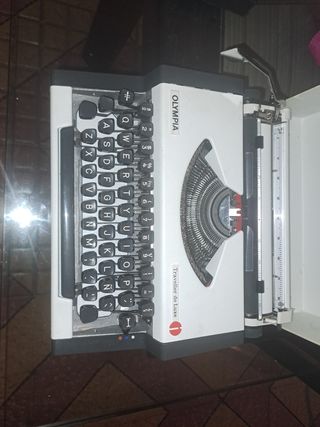 Máquina escribir Olympia Traveller
