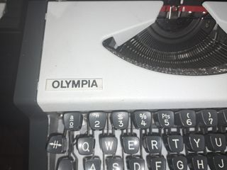 Máquina escribir Olympia Traveller