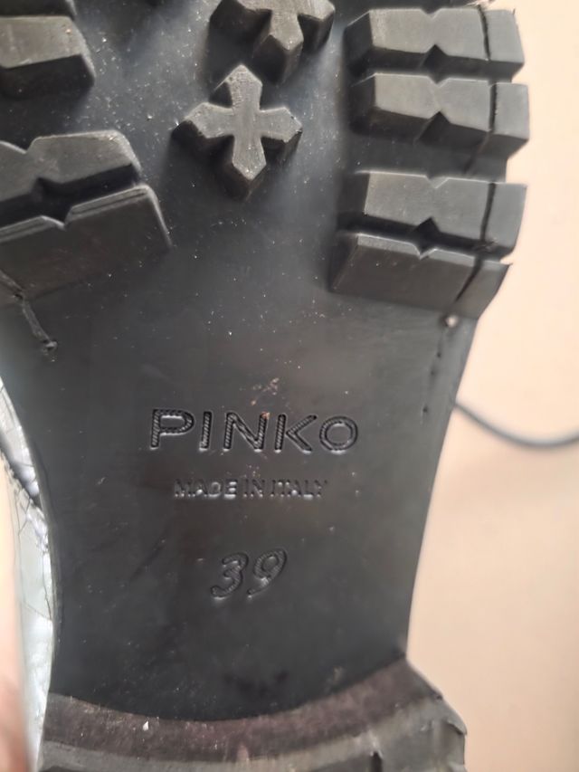 Zapatos Pinko negros 39