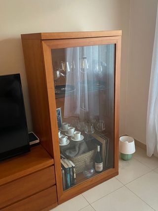 Muebles salón madera - vitrina