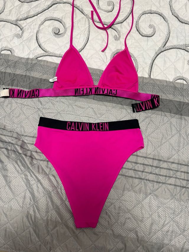 Bikini Calvin Klein rosa