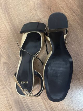 Sandalias Mango doradas