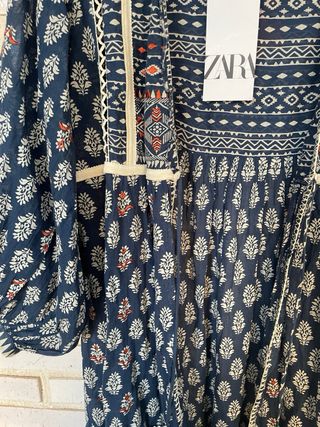 Caftán largo Zara azul