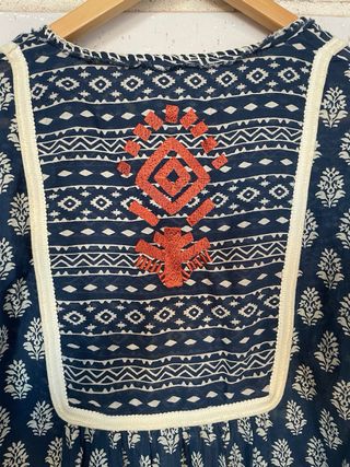 Caftán largo Zara azul