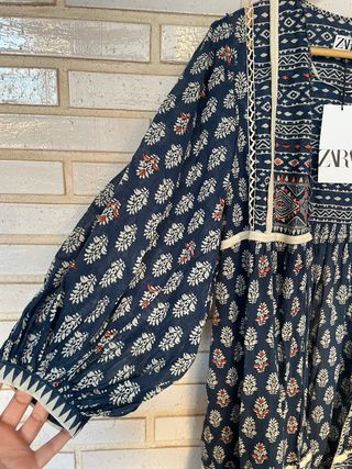 Caftán largo Zara azul