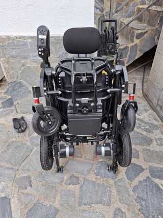 Silla ruedas eléctrica plegable R550
