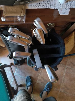 Juego 9 palos golf Corey Pavin+ 2 bolsas y extras