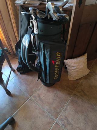 Juego 9 palos golf Corey Pavin+ 2 bolsas y extras