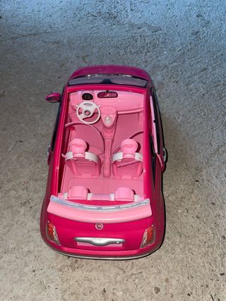 Auto rosa Barbie Fiat 500