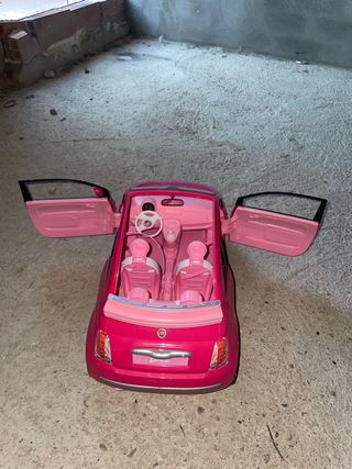 Auto rosa Barbie Fiat 500