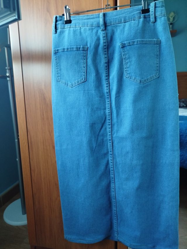Falda vaquera midi azul