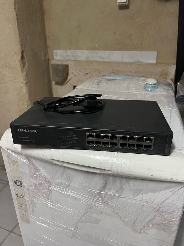 Switch TP-Link TL-SG1016D 16 puertos