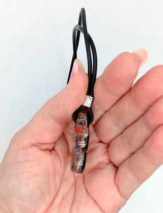 Colgante artesanal de vidrio