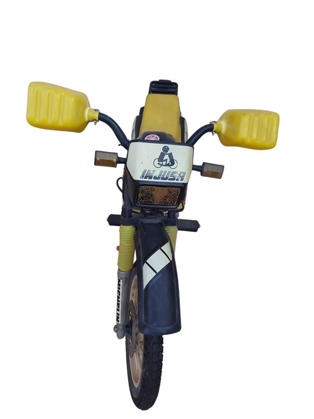 Moto Yamaha 600 Cross, colección