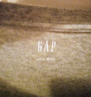 Camiseta GAP gris