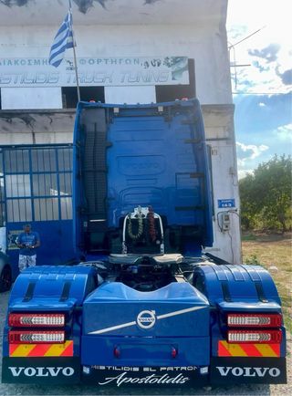 Culera de fibra para Volvo.
