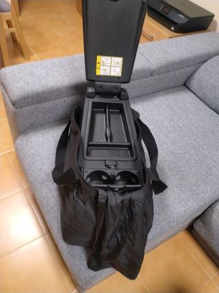 Reposabrazos delantero con funda