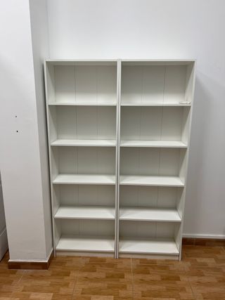 3 Estanterías Ikea blancas. BILLY